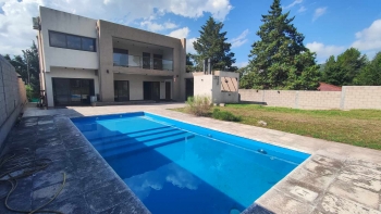 CHALET DE CATEGORIA EN ALQUILER ANUAL EN SAN ANTONIO DE ARREDONDO