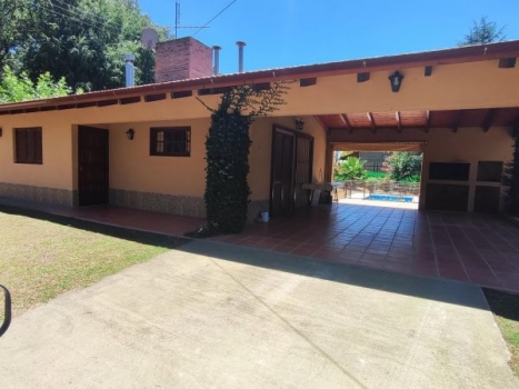 CASA CON PILETA EN VENTA EN SAN ANTONIO DE ARREDONDO, CORDOBA